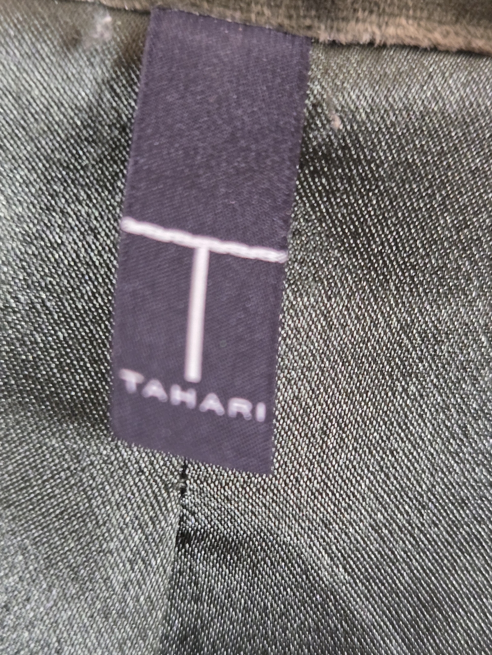Tahari Deep Forest/Olive Green Velvet Short-Sleeve Blazer - Picture 3 of 16